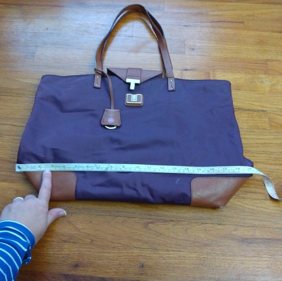 Tory Burch Large Purple Nylon Zip Top Travel Tote Bag Purse - Picture 12 of 16